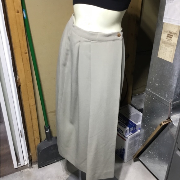 Giorgio Armani Lined Wrap Skirt - Picture 14 of 16